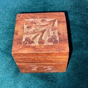 Hand-Carved Wooden Trinket Box - Warm Chestnut Brown